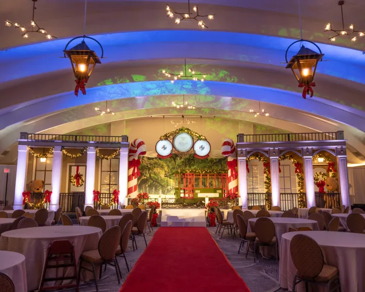 Teddy Bear Tea Decorations At The Roosevelt New Orleans